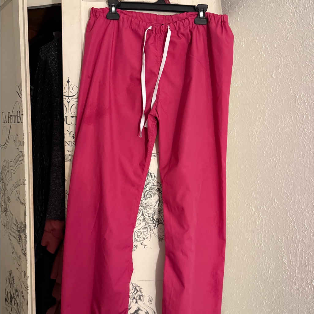 Very Gently PreownedExcellent Condition Blue Sky PinkWhite Scrub Pants